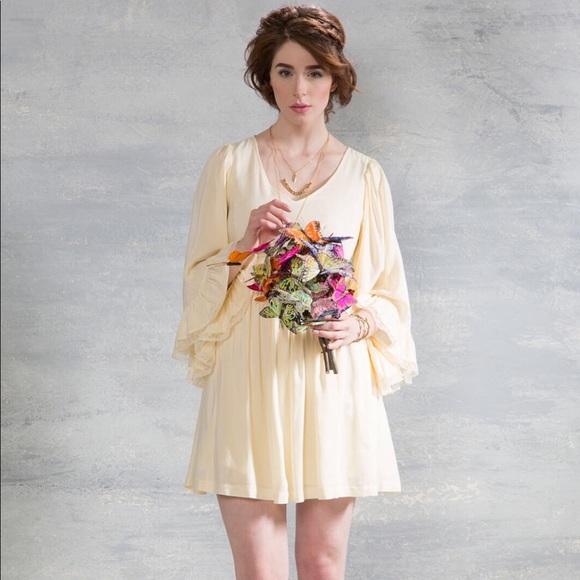 Modcloth Dresses & Skirts - Bell sleeve cream colored peasant dress